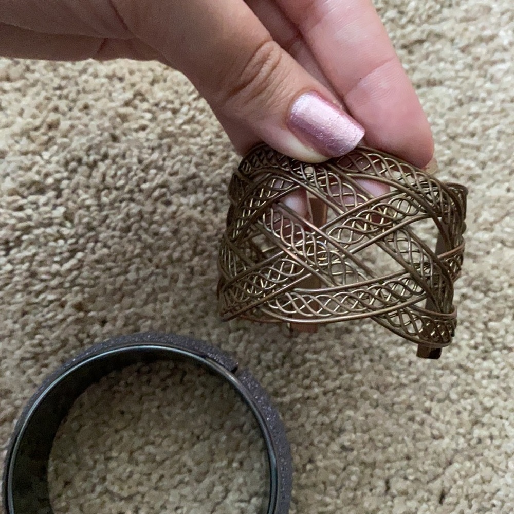 2 statement bracelets - Picture 6 of 7